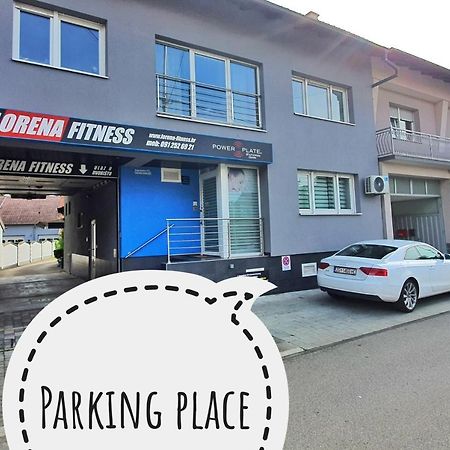 Apartment Anna - Free Pickup From Or Dropoff To Zagreb Airport At Any Time, Please Give Three Days Advance Notice - Long-Term Parking With Airport Transport Possibility ヴェリカ・ゴリツァ エクステリア 写真